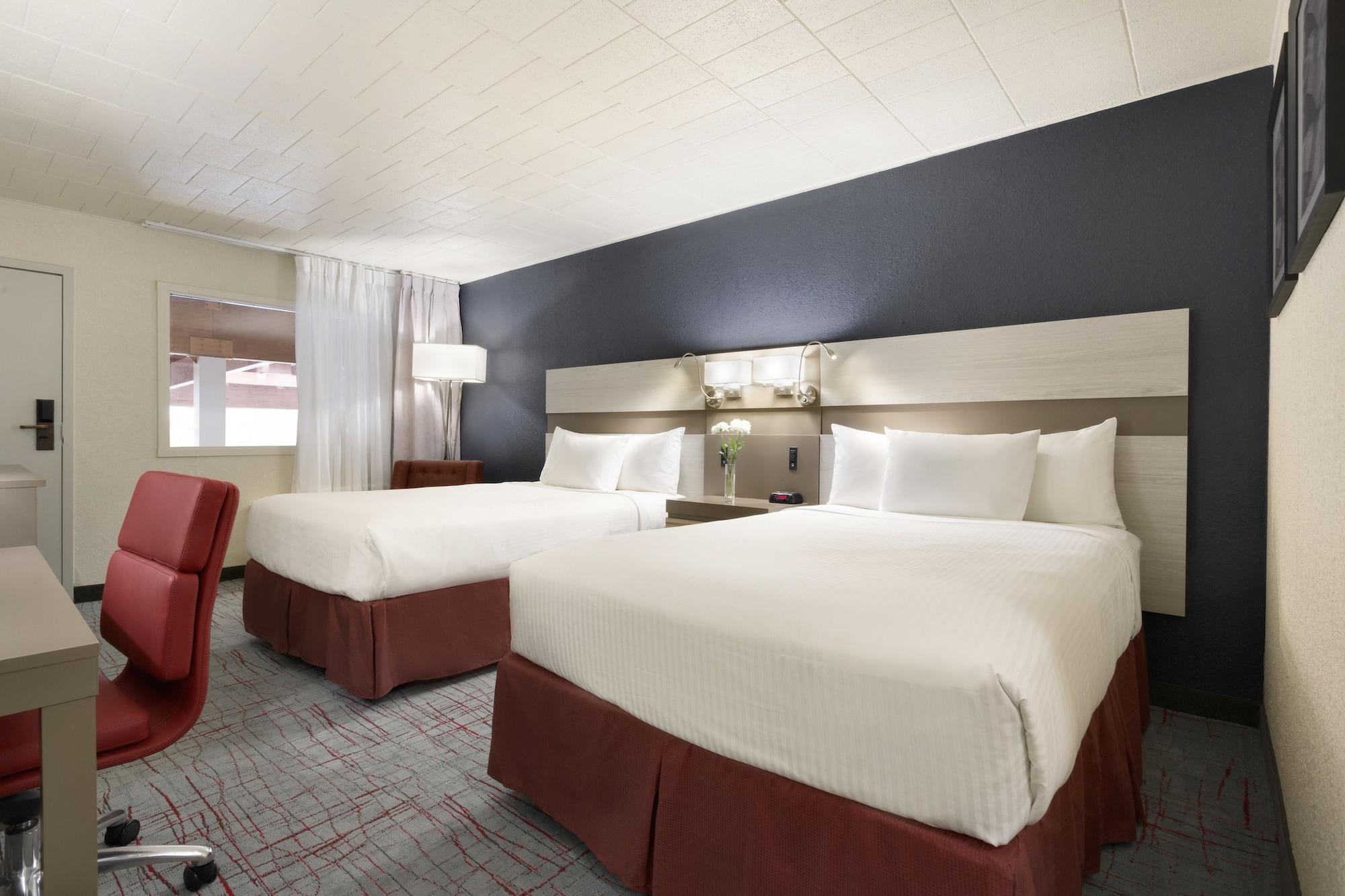 Ramada By Wyndham Uniontown Hotel Eksteriør billede