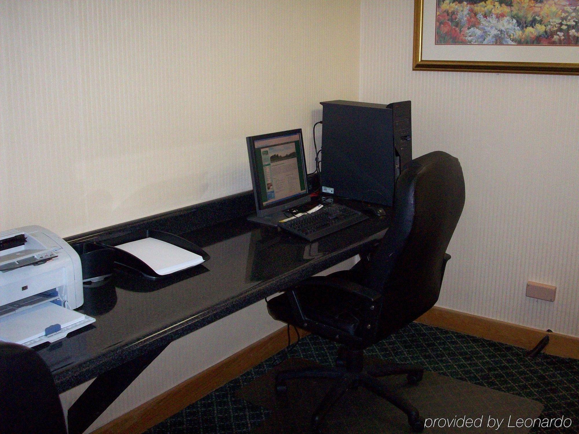 Ramada By Wyndham Uniontown Hotel Faciliteter billede