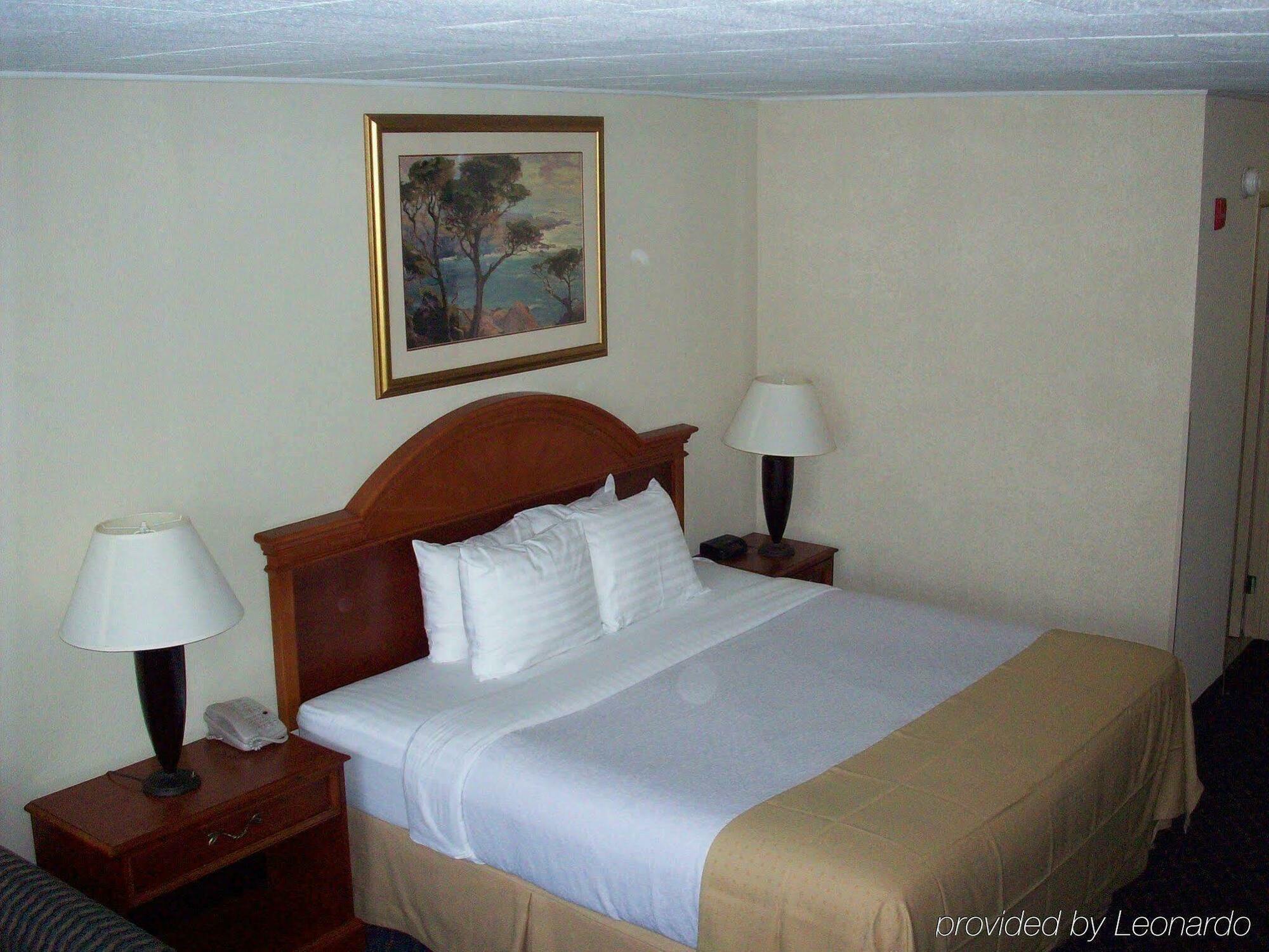 Ramada By Wyndham Uniontown Hotel Eksteriør billede