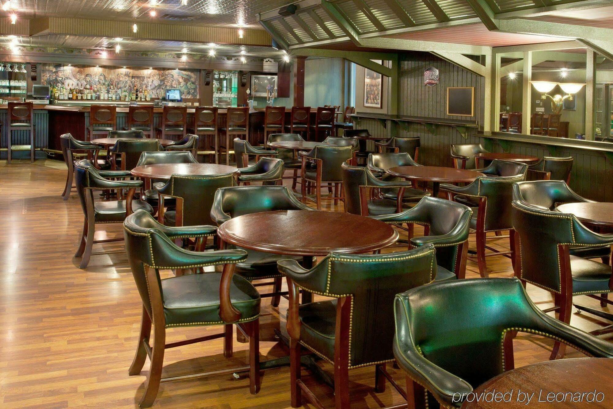 Ramada By Wyndham Uniontown Hotel Restaurant billede